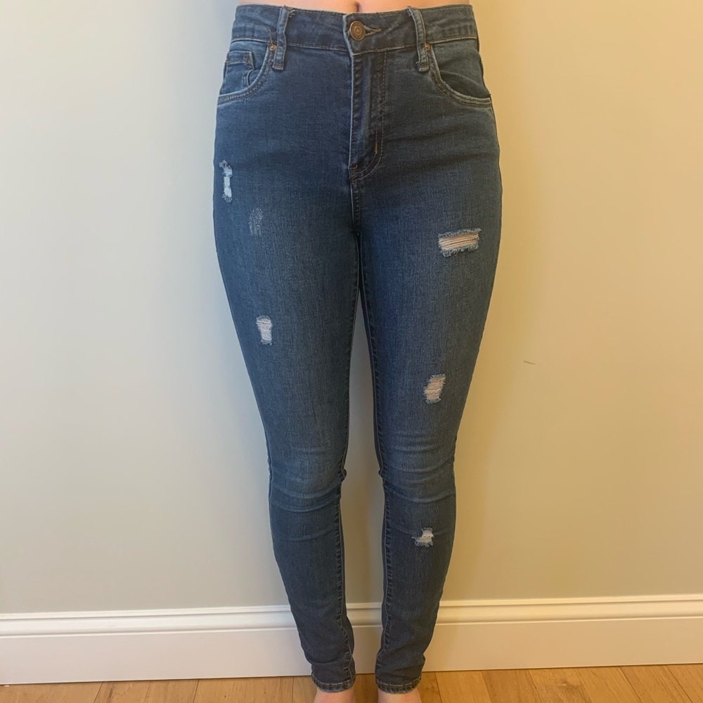 Ripped skinny jeggings